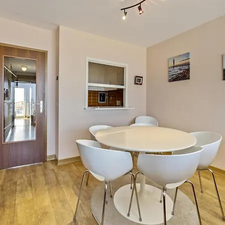 In Belgium With Spacious Terraces דירה *